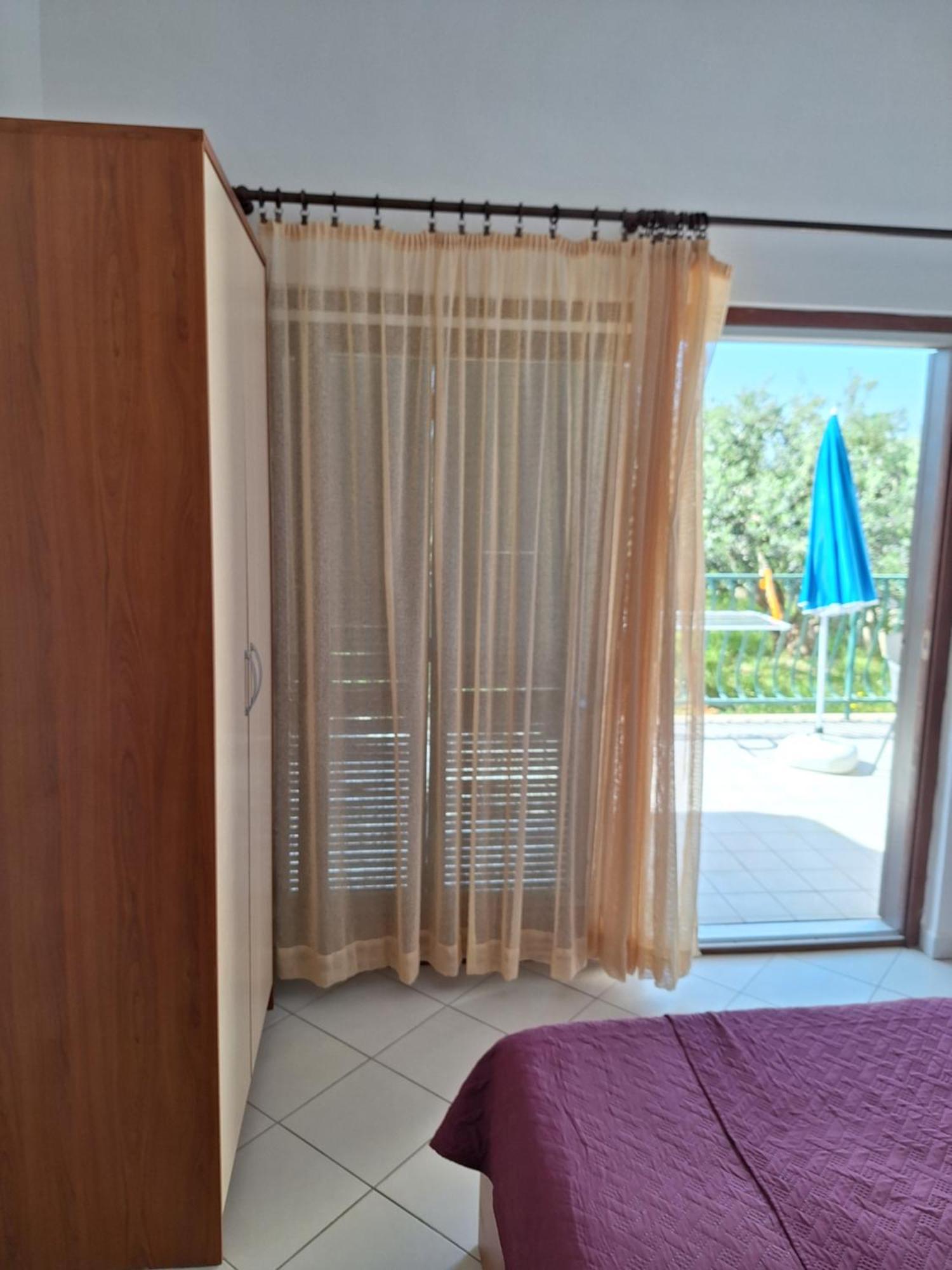 Ante Apartments Duće Szoba fotó