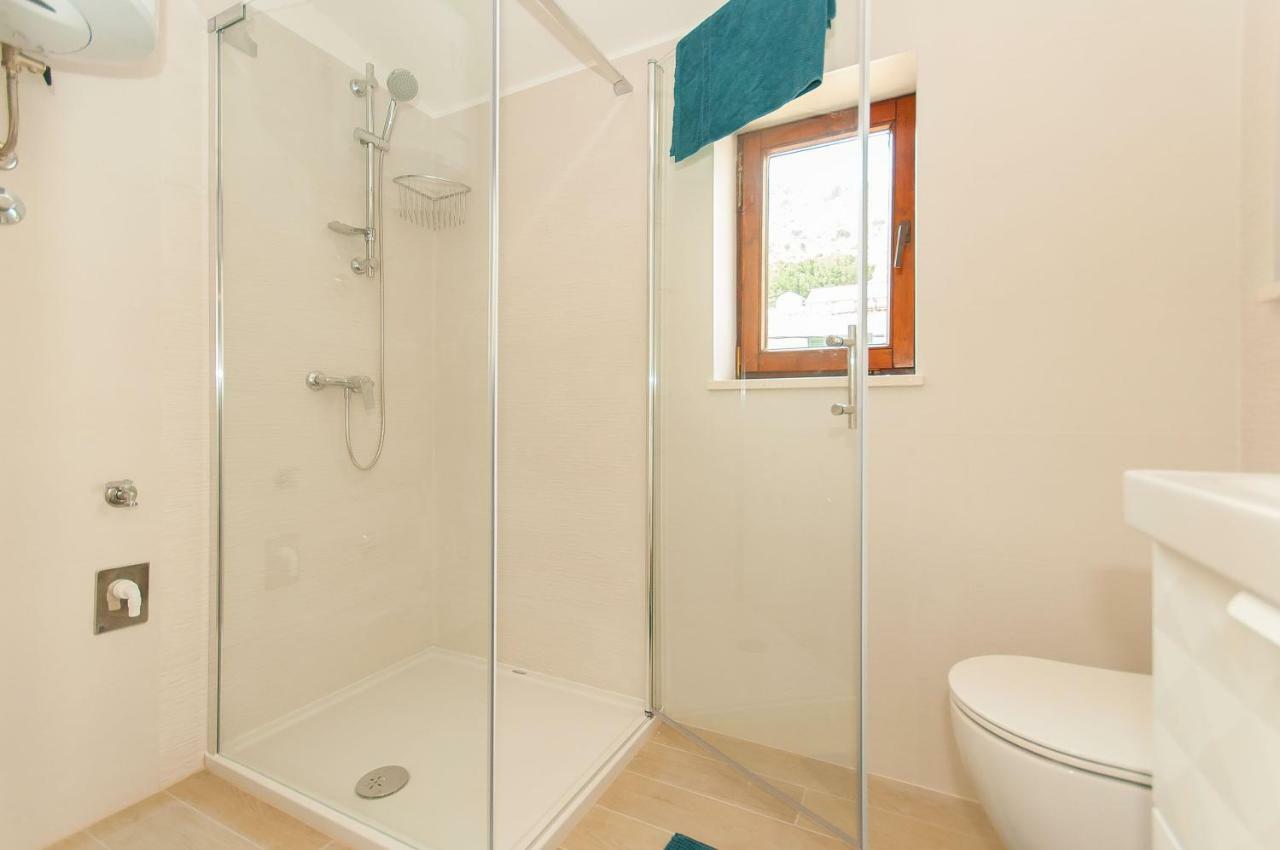 Ante Apartments Duće Kültér fotó