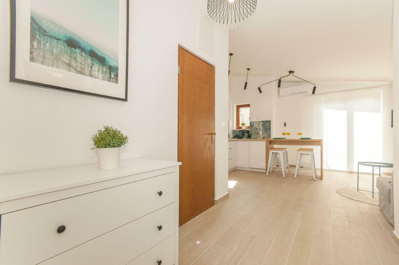Ante Apartments Duće Kültér fotó